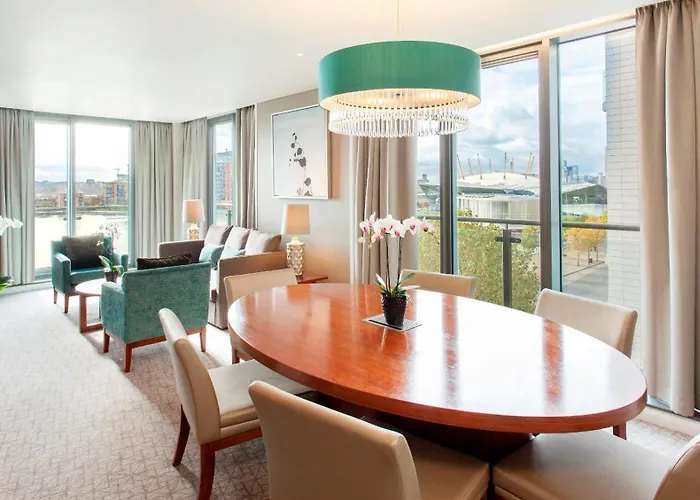 Crowne Plaza - Docklands By IhgHotel Londres